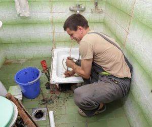 Why Choose Professional Plumbers